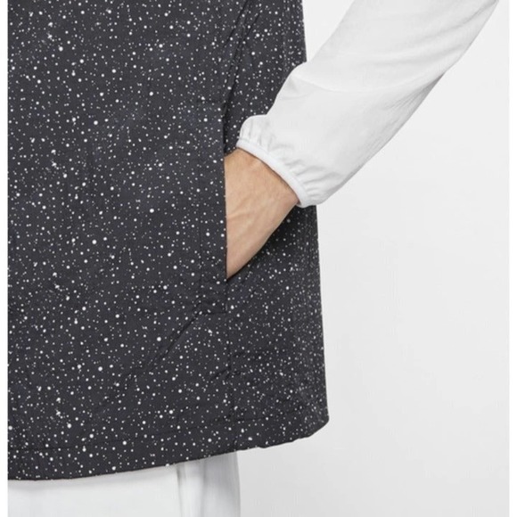 NEW Jordan Jumpman Men's Windbreaker Large White /Black /Silver - Picture 3 of 6